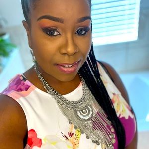 Meet your Posher, Chrystal